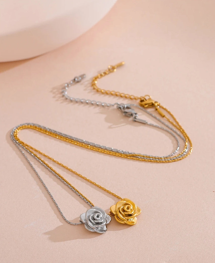 Stereoscopic Flower Pendant Necklace