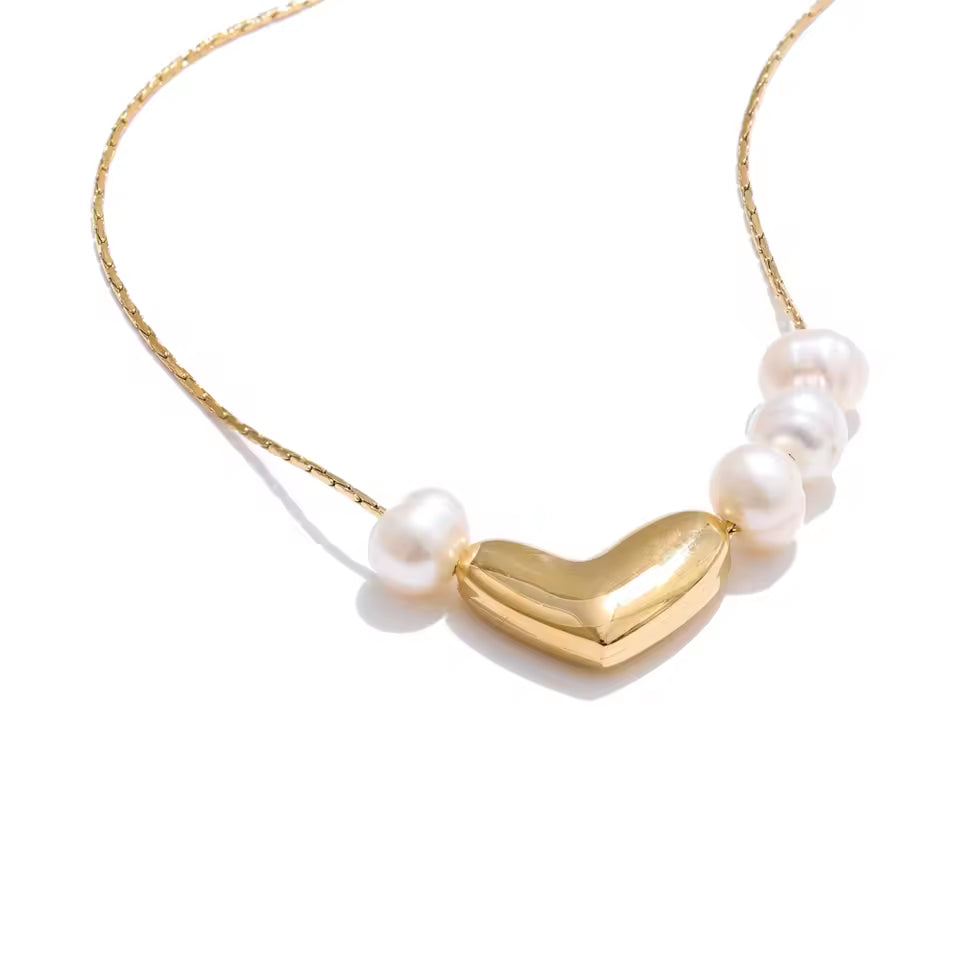 Natural Pearl & Heart Pendant Necklace