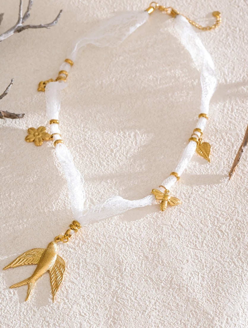 Tulle Lace Floral Charm Bird Pendant Necklace
