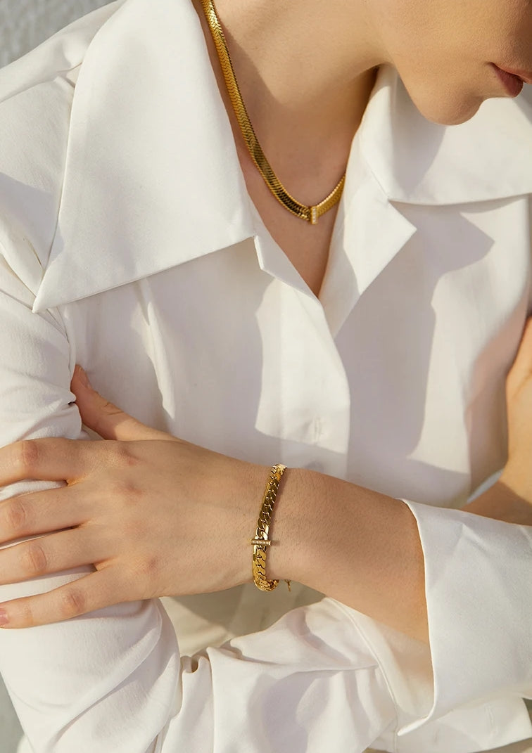 Cubic Zirconia Detailed Cuban Chain Bracelet