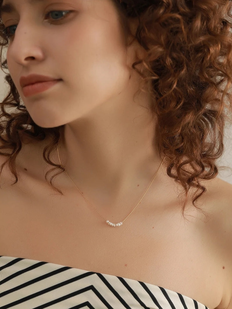 Gold Minimalist Pearl Necklace