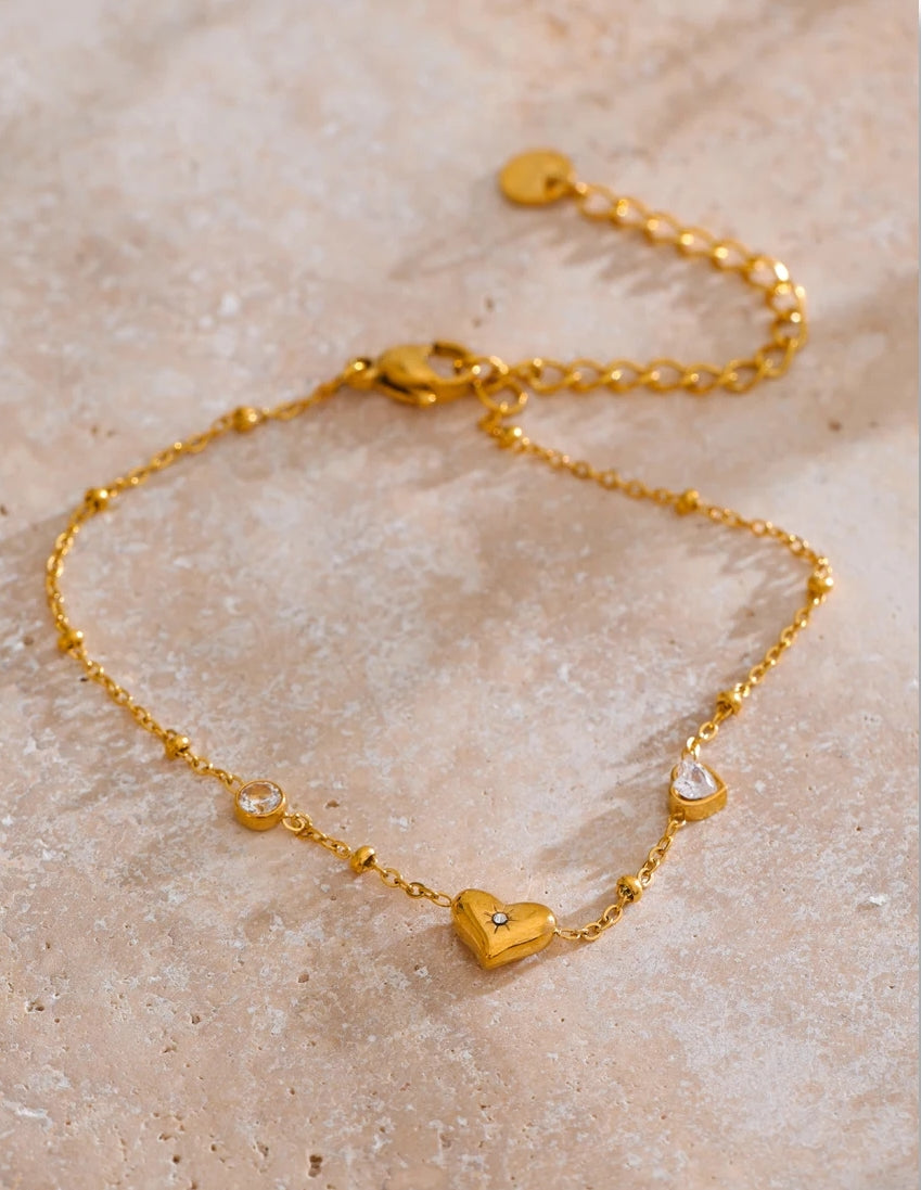 Zircon Detailed Heart Bracelet