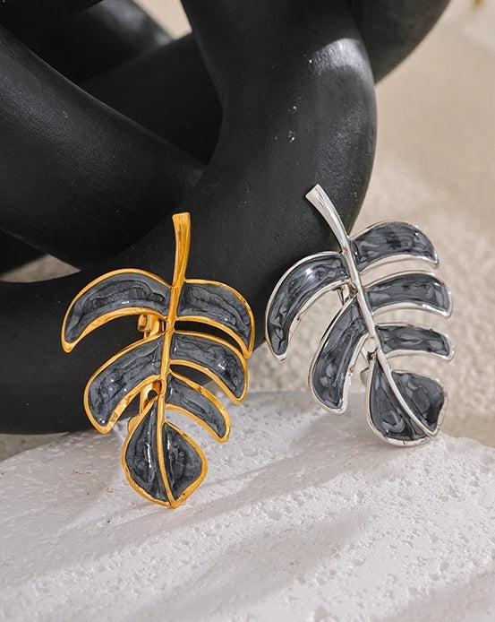 Wavy Enamel Leaf Brooch