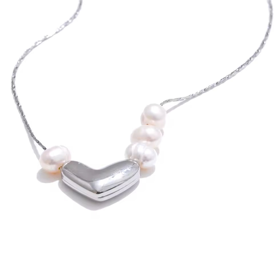 Natural Pearl & Heart Pendant Necklace