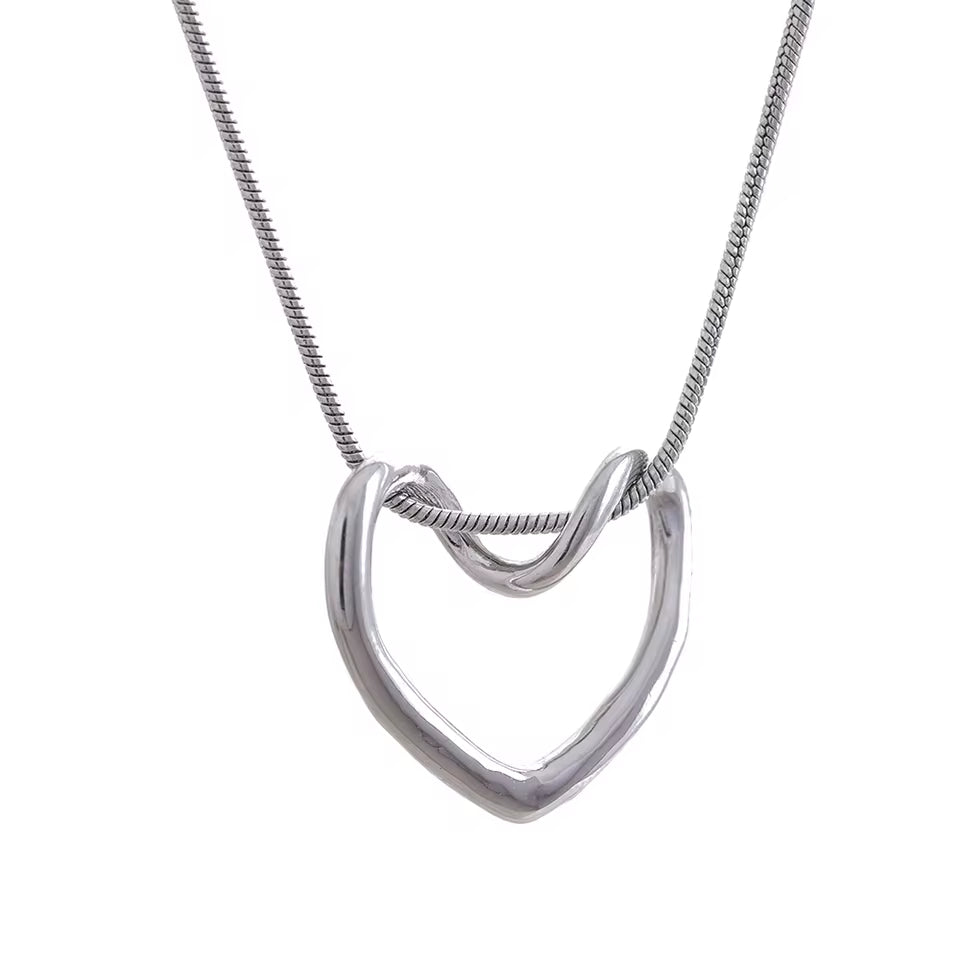 Hollow Hearth Pendant Necklace