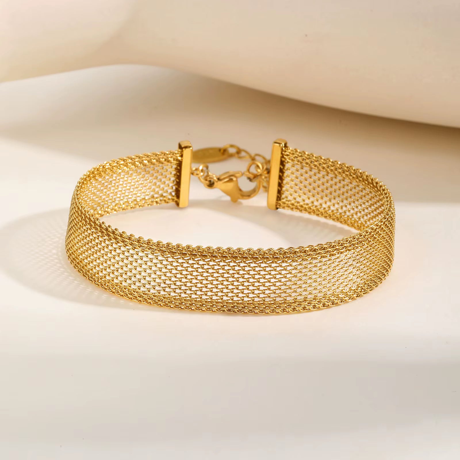 Vintage Gold Mesh Link Bracelet