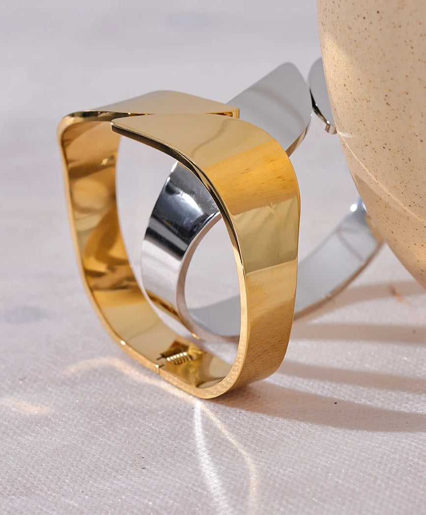 Glossy Wide Geometric Bangle