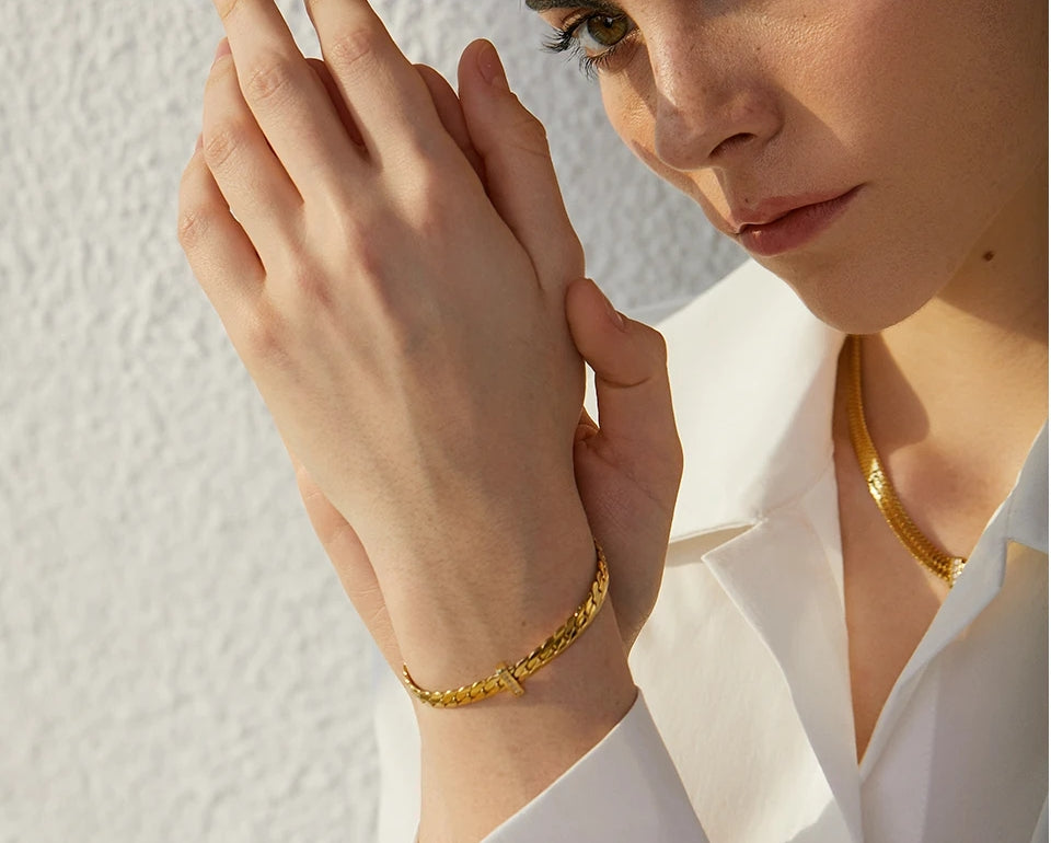 Cubic Zirconia Detailed Cuban Chain Bracelet
