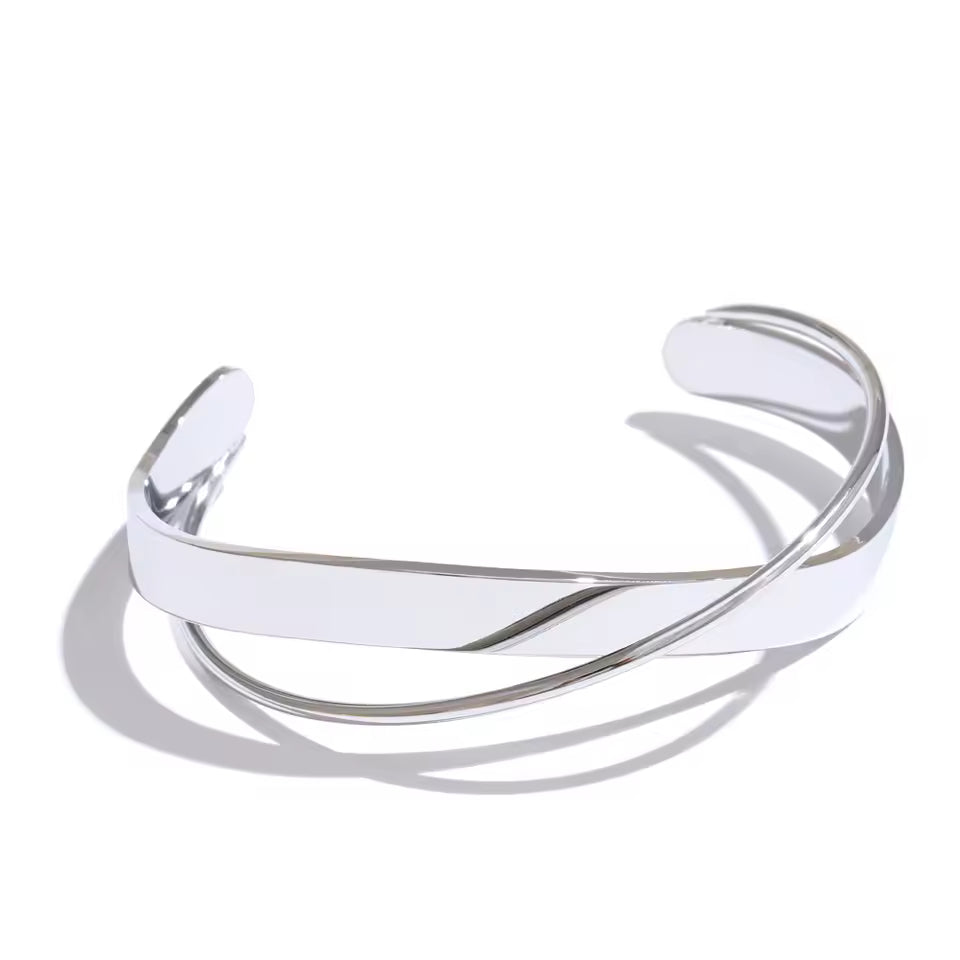 Minimal Crossed Layers Open Cuff Bracelet