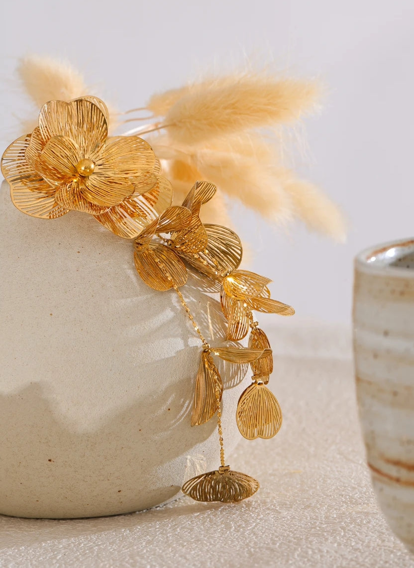 Bold Flower Petal Brooch