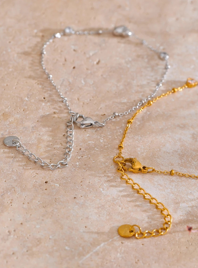 Zircon Detailed Heart Bracelet