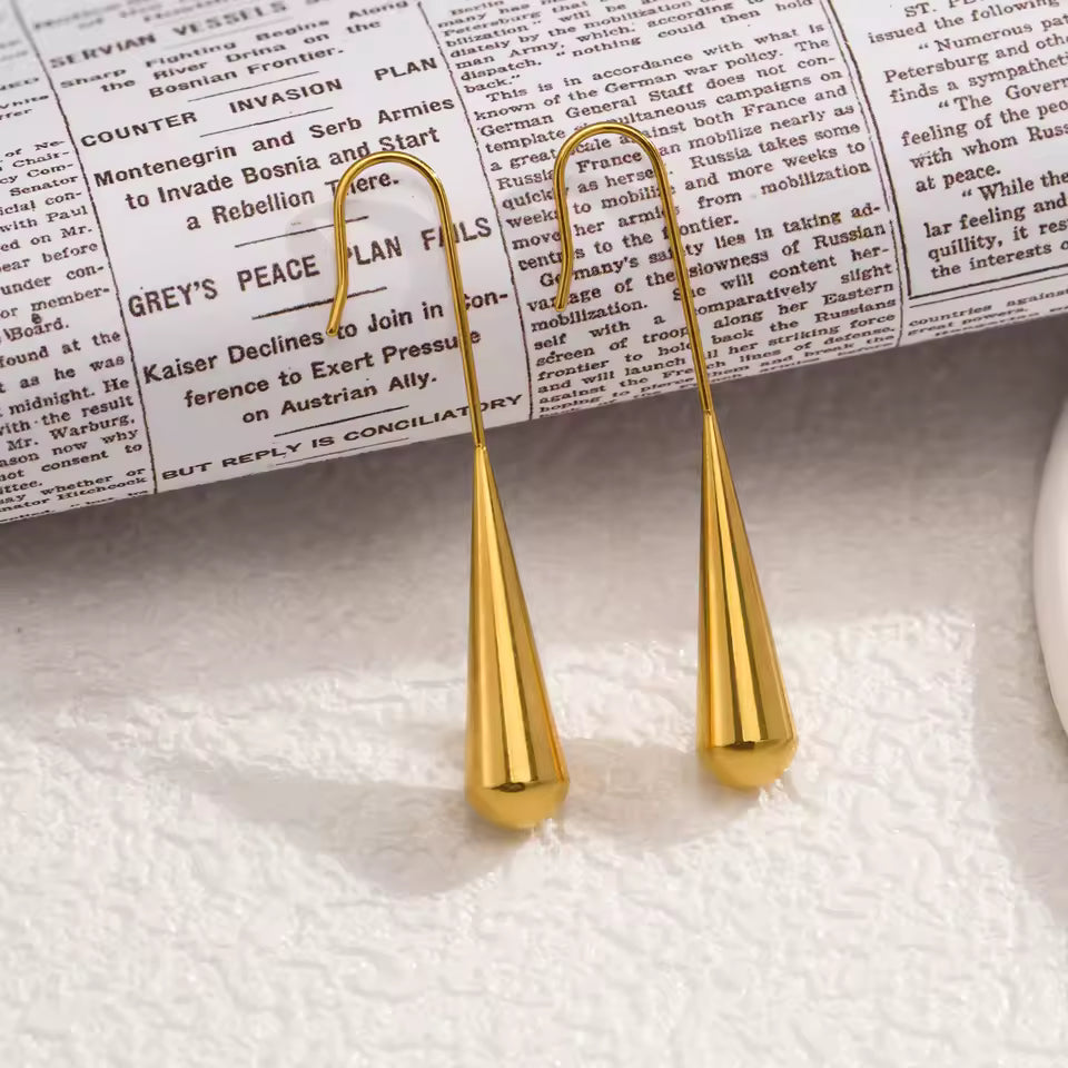 Minimalist Fluid Droplet Shaped Earrings