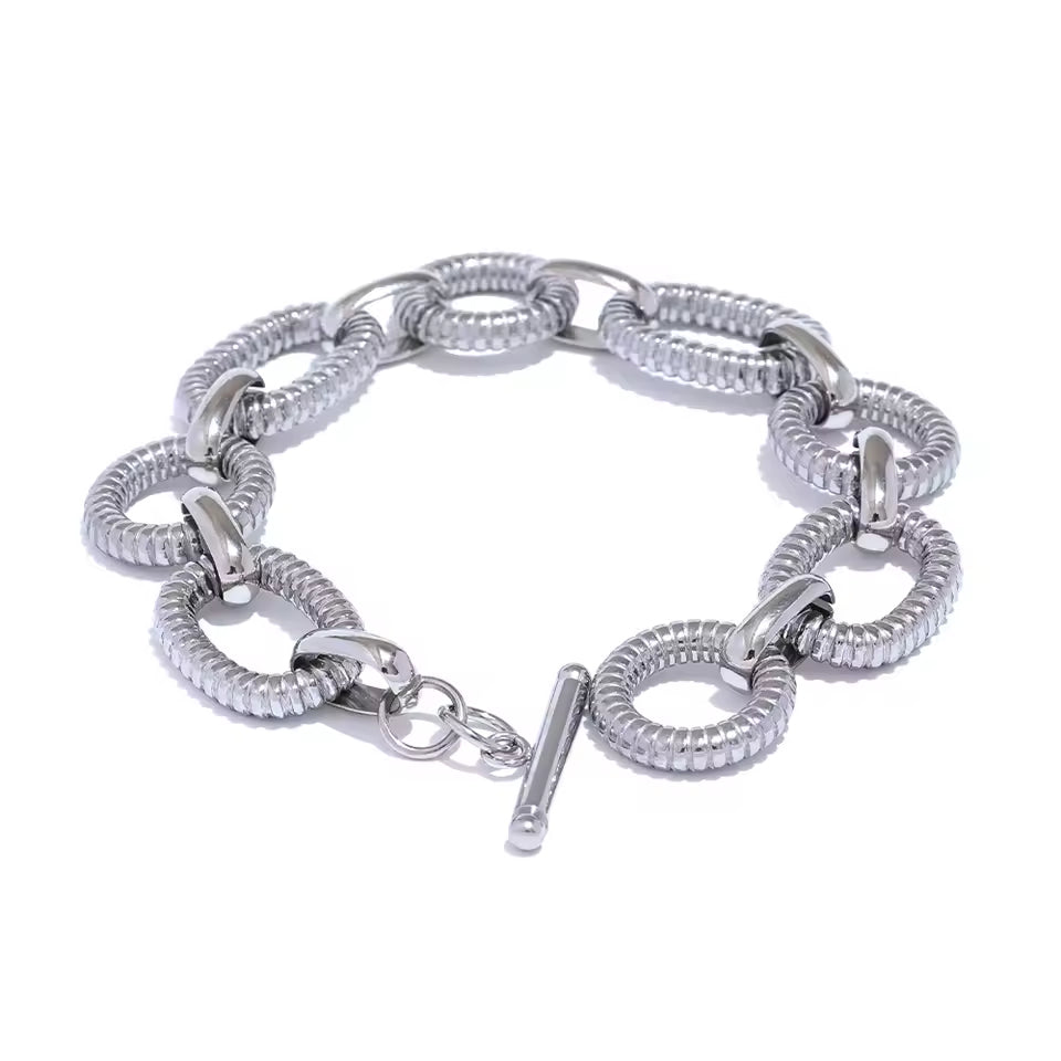 Textured Oval Chain Toggle Clasp Bracelet