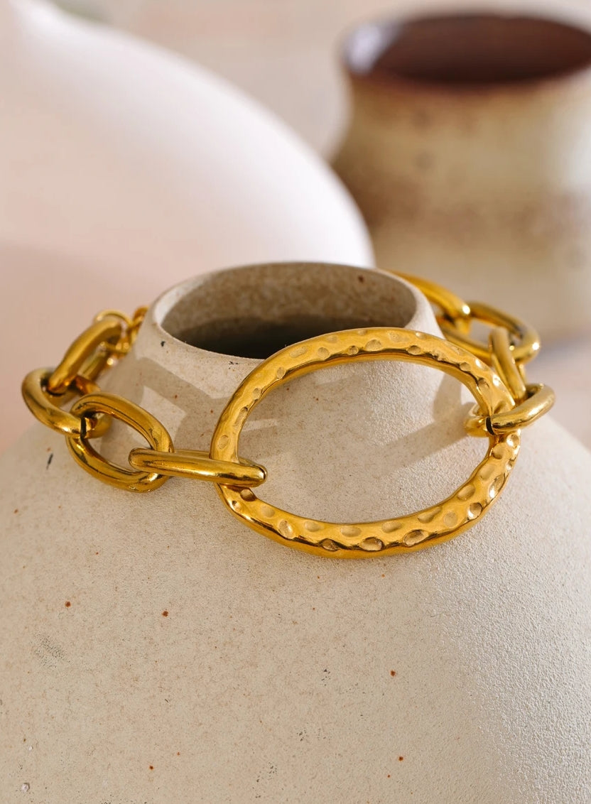 Gold Oval Chain Bracelet