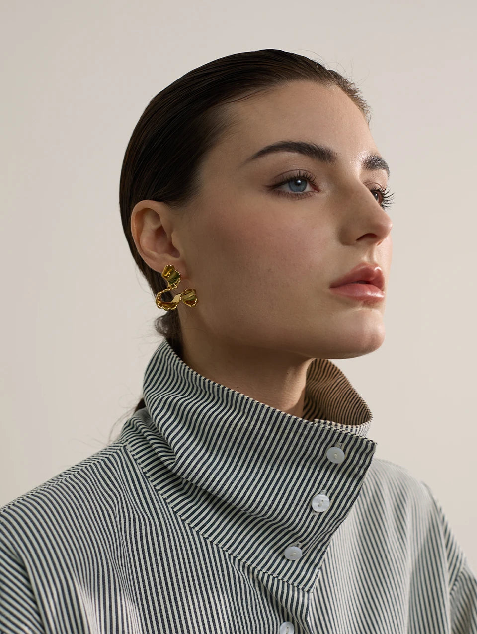 Abstract Sculpted Wave Stud Earrings