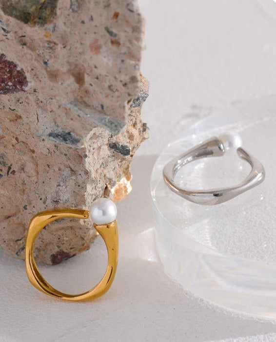 Adjustable Square Geometric Simulated Pearl Ring