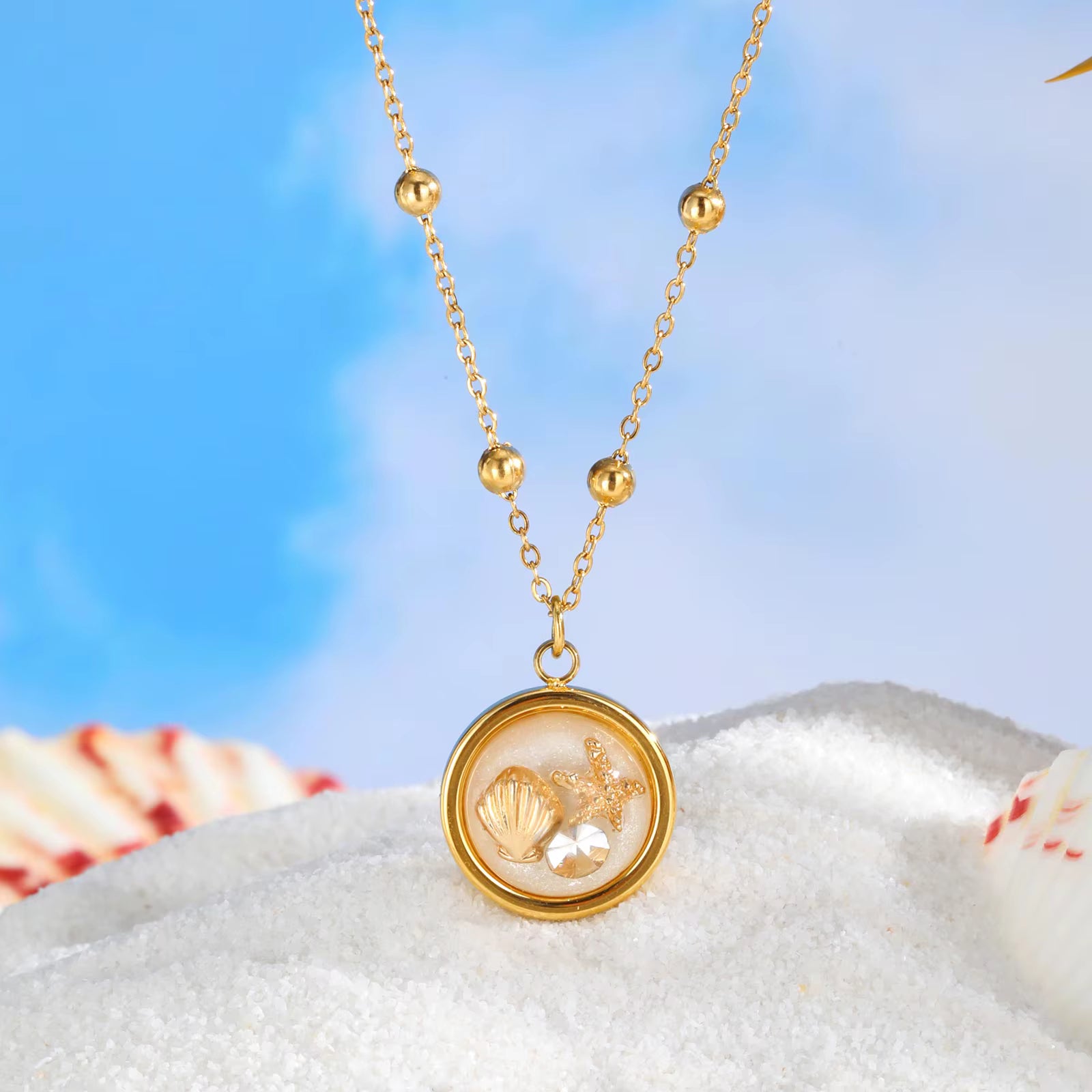 Round Necklace with Shell Starfish Zircon