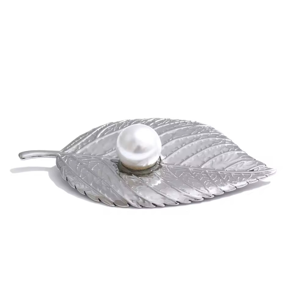 Leaf With Pearl Brooch