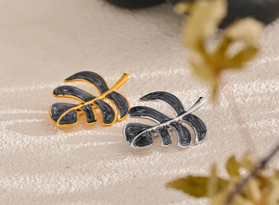 Wavy Enamel Leaf Brooch