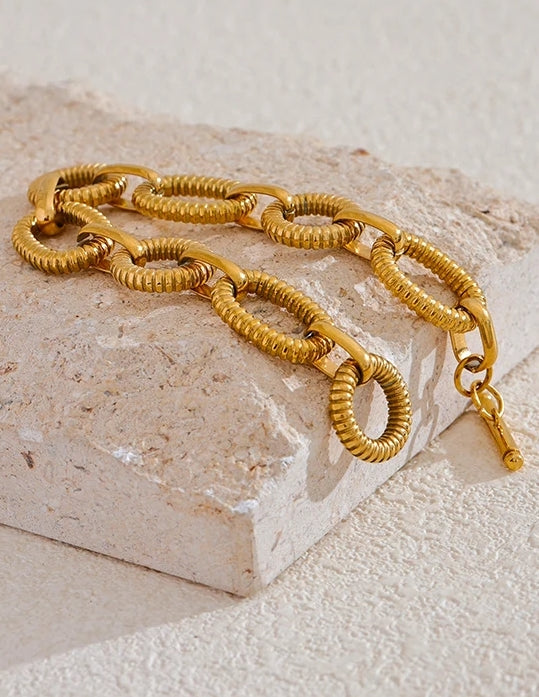 Textured Oval Chain Toggle Clasp Bracelet