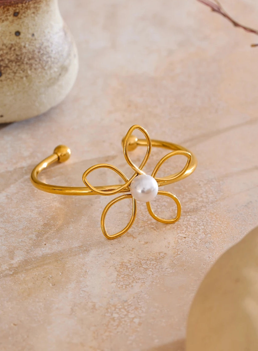 Pearl Flower Hollow Cuff Bracelet