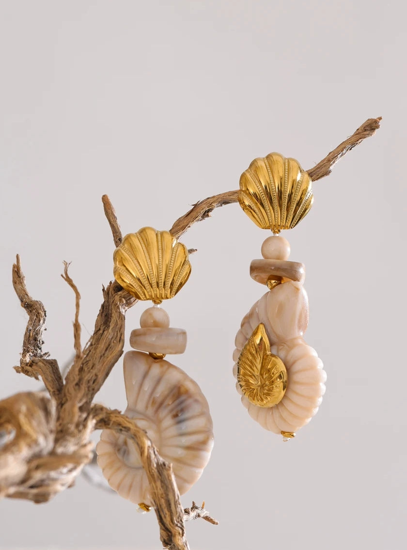 Gold Resin Conch Earrings