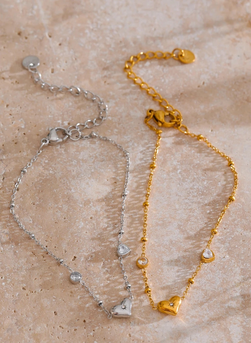 Zircon Detailed Heart Bracelet