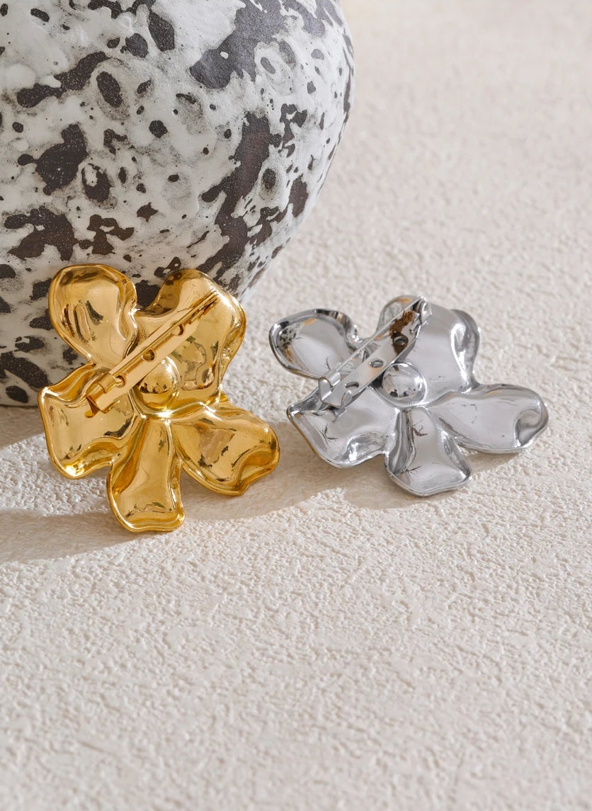 Flower Pearl Brooch