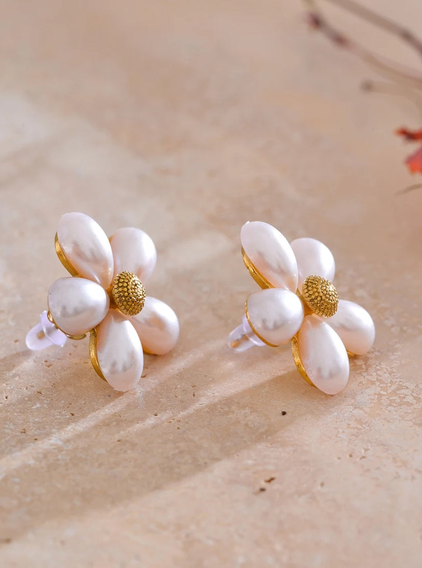 Pearl Flower Stud Earrings