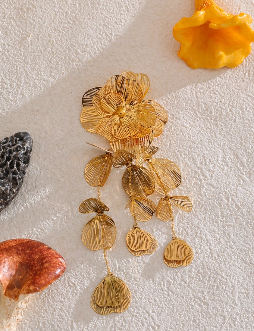 Bold Flower Petal Brooch