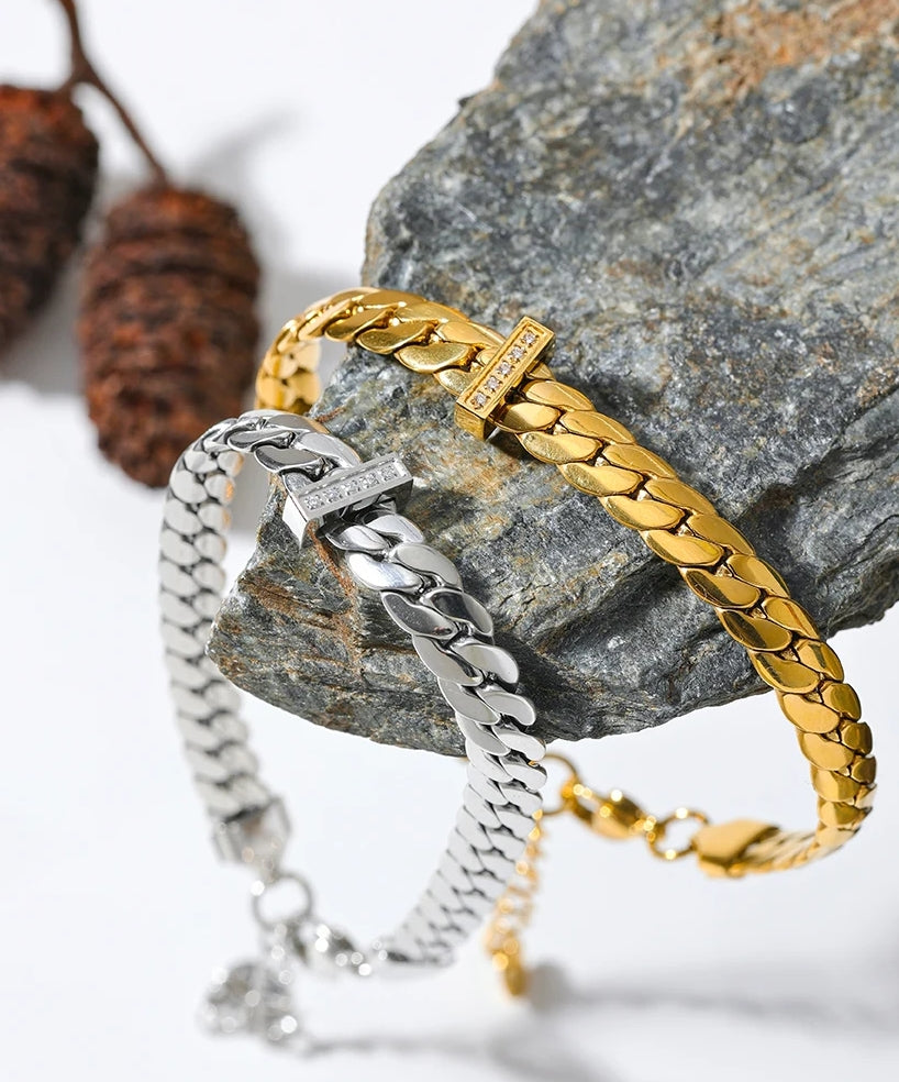 Cubic Zirconia Detailed Cuban Chain Bracelet