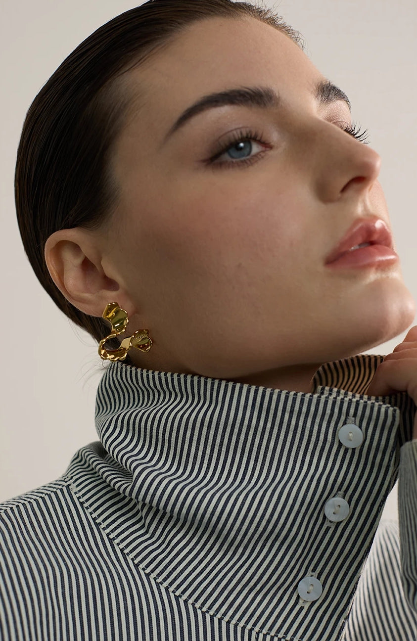 Abstract Sculpted Wave Stud Earrings