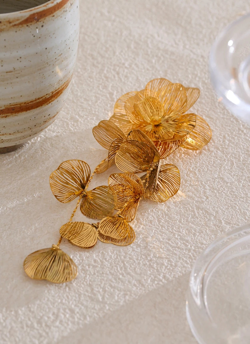 Bold Flower Petal Brooch