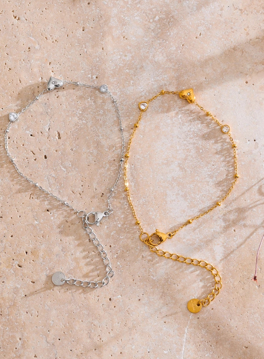 Zircon Detailed Heart Bracelet
