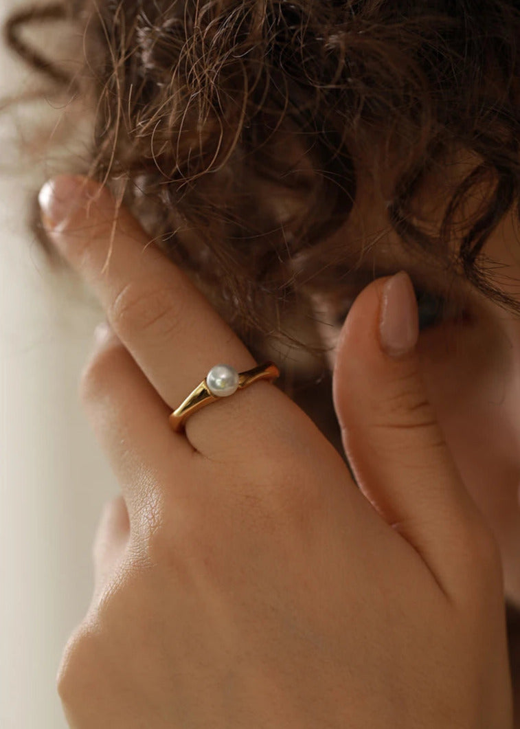 Adjustable Square Geometric Simulated Pearl Ring