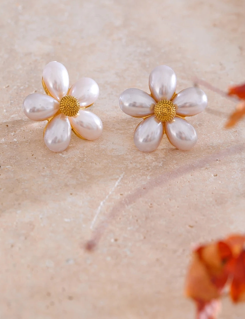 Pearl Flower Stud Earrings