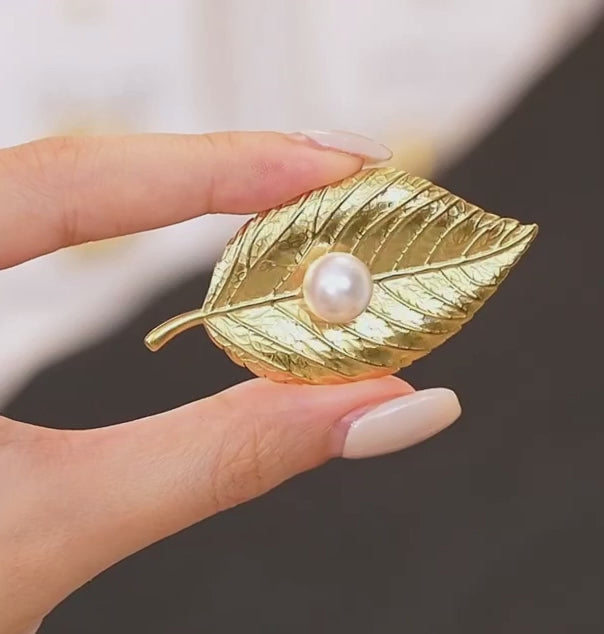 Leaf With Pearl Brooch