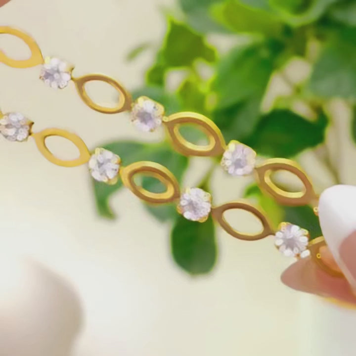 Zircon Hollow Oval Chain Necklace